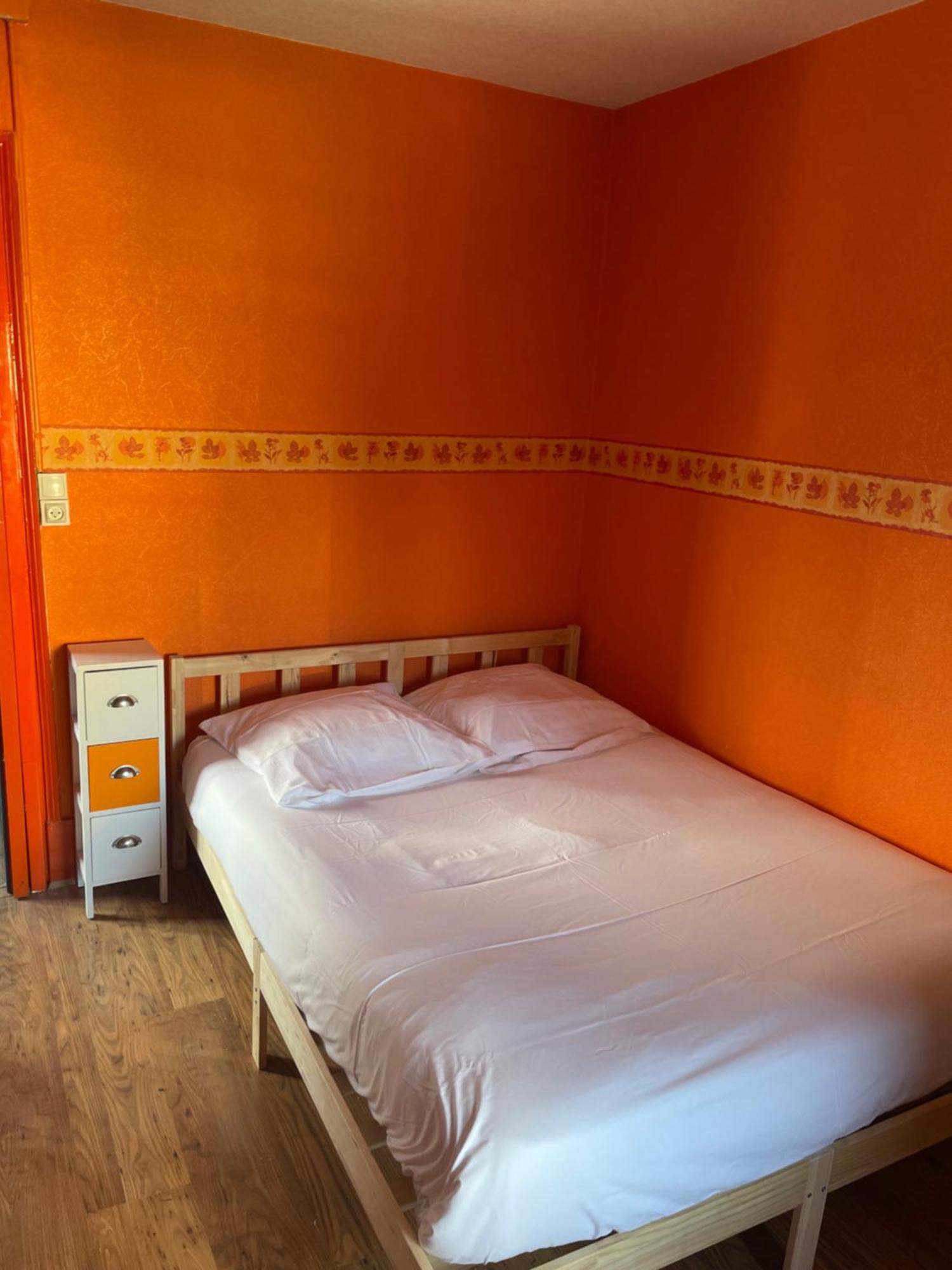 Fresne-Saint-Mames L'Hotel Du Mouton Blanc מראה חיצוני תמונה